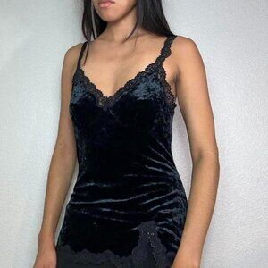 Y2k BLACK VELVET EXPRESS CAMI